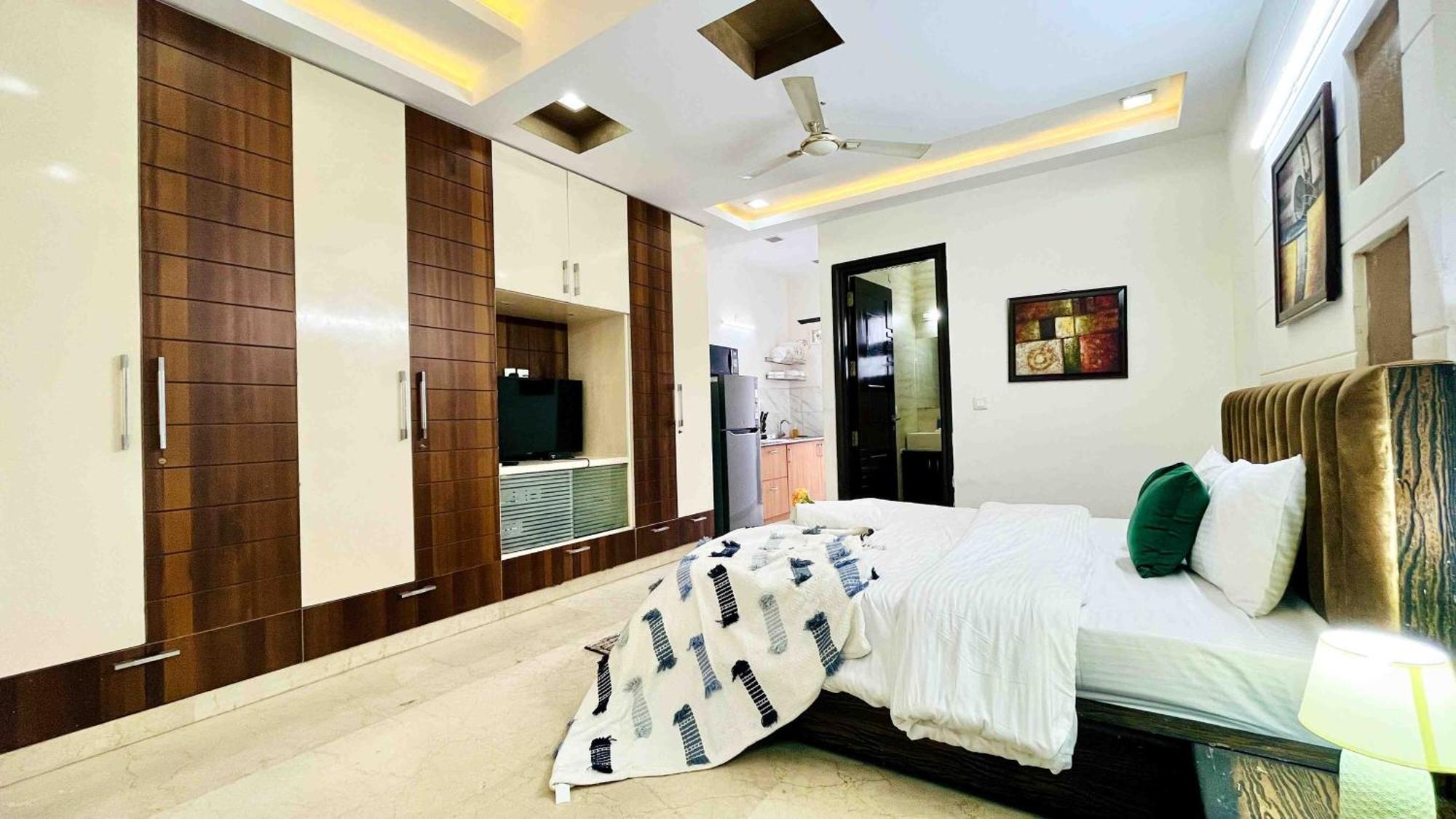 Olive Service Apartments - Greater Kailash Új-Delhi Szoba fotó