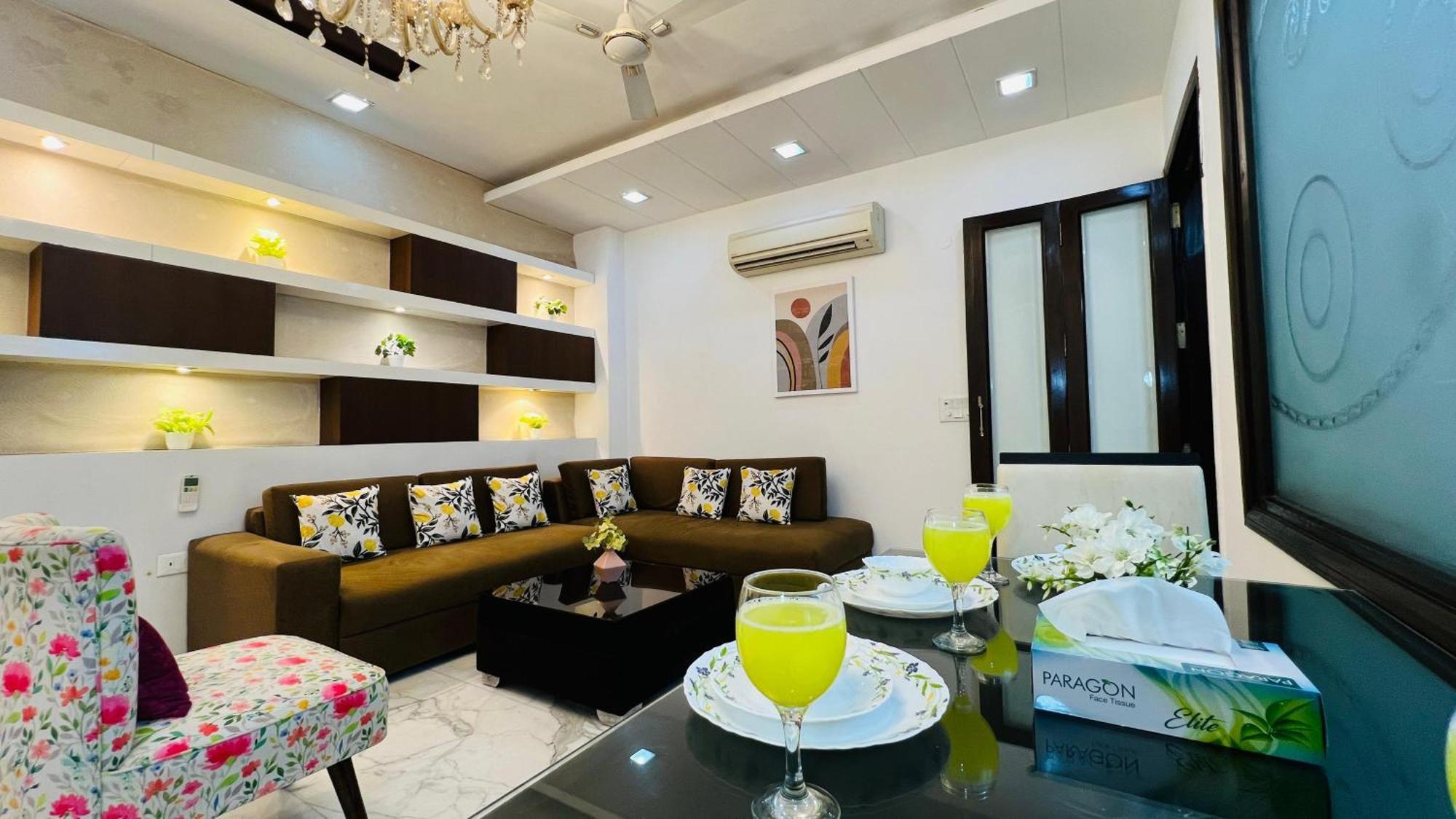 Olive Service Apartments - Greater Kailash Új-Delhi Kültér fotó